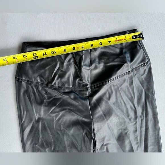 🎉5 for $45 🎉 White House Black market Faux leather leggings black women’s size 8 - Picture 6 of 10